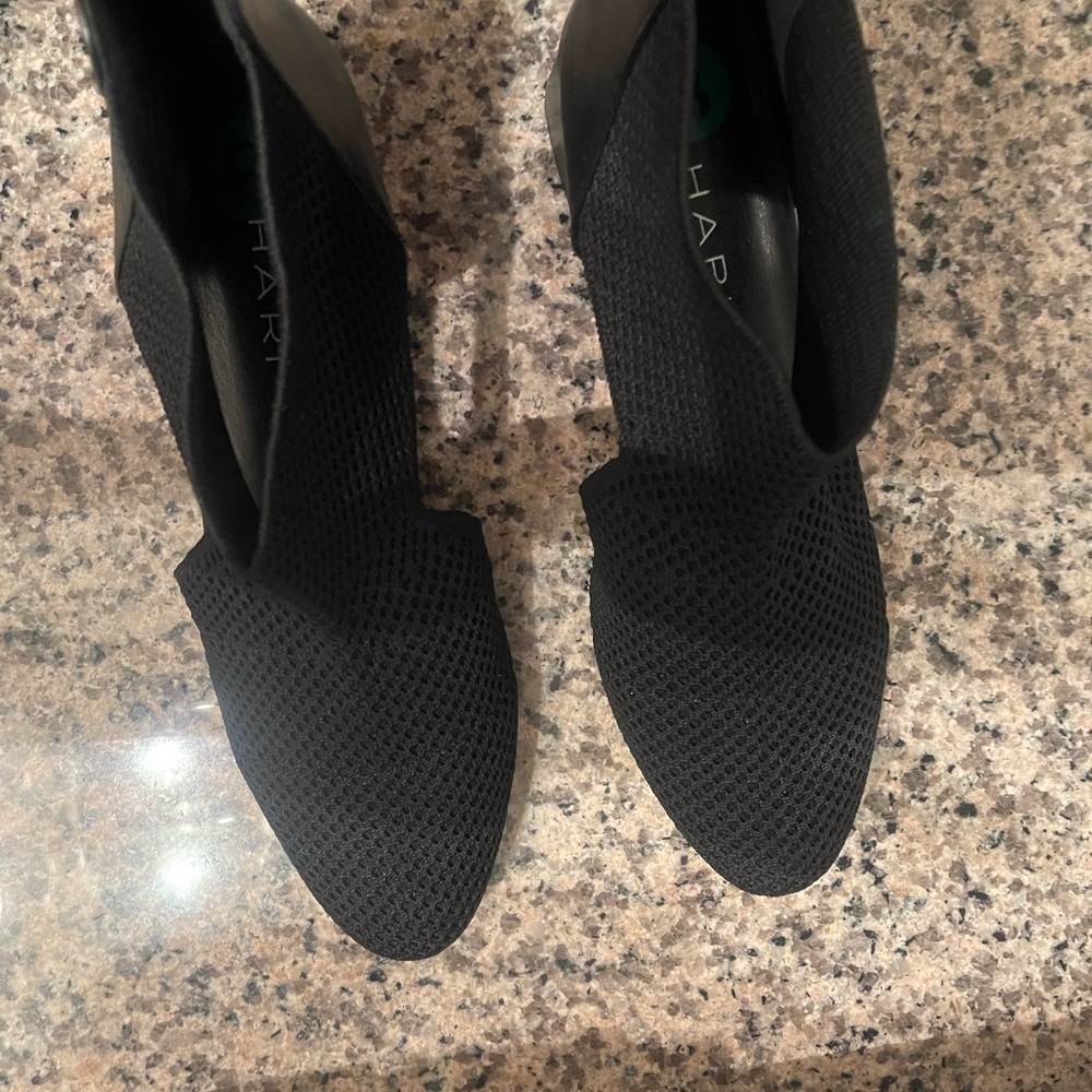 NWOT Tahari Black Ankle Booties